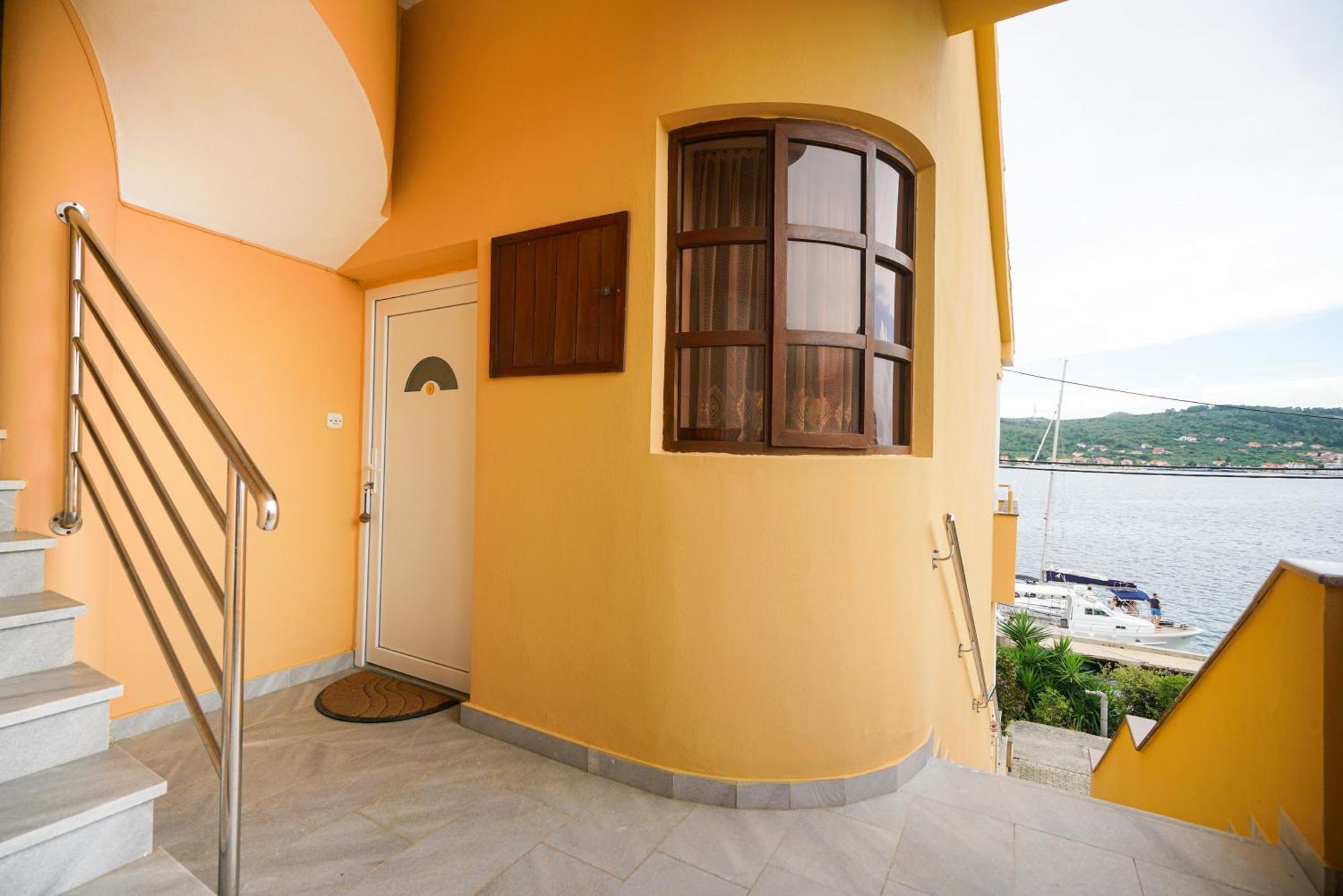 Apartments Osljak Preko Exterior photo